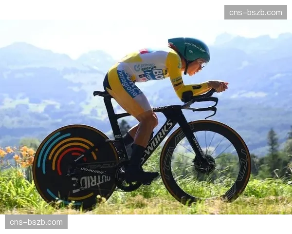 列日-巴斯通-列日:埃费内普尔在最后爬坡发力,成功卫冕