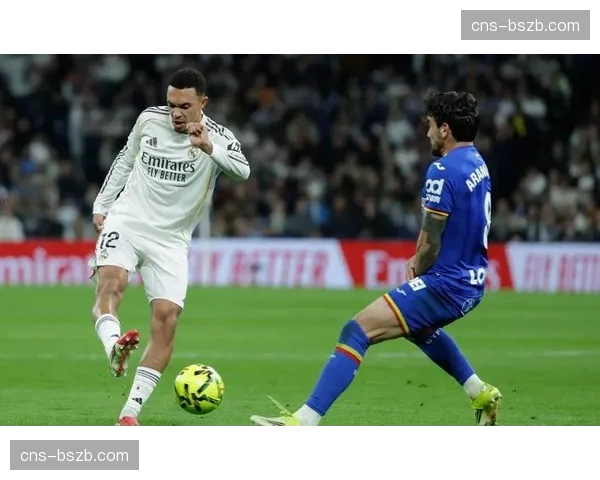 皇马0-1赫塔费遭遇联赛两连败,吕迪格争议动作马斯坦托诺直红 皇马0-1赫塔费遭遇联赛两连败,吕迪格争议动作马斯坦托诺直红