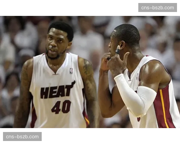 特写:生涯最后一季?热火队长哈斯勒姆赛后逐一拥抱年轻队友 特写:生涯最后一季?热火队长哈斯勒姆赛后逐一拥抱年轻队友